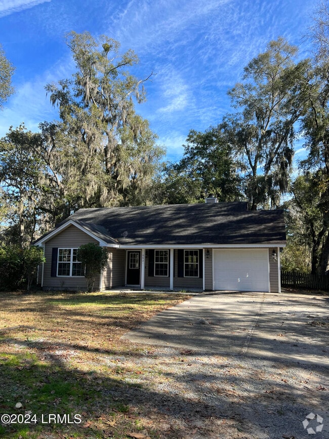 Building Photo - 552 Sams Point Rd