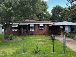 Building Photo - 2843 Knox St