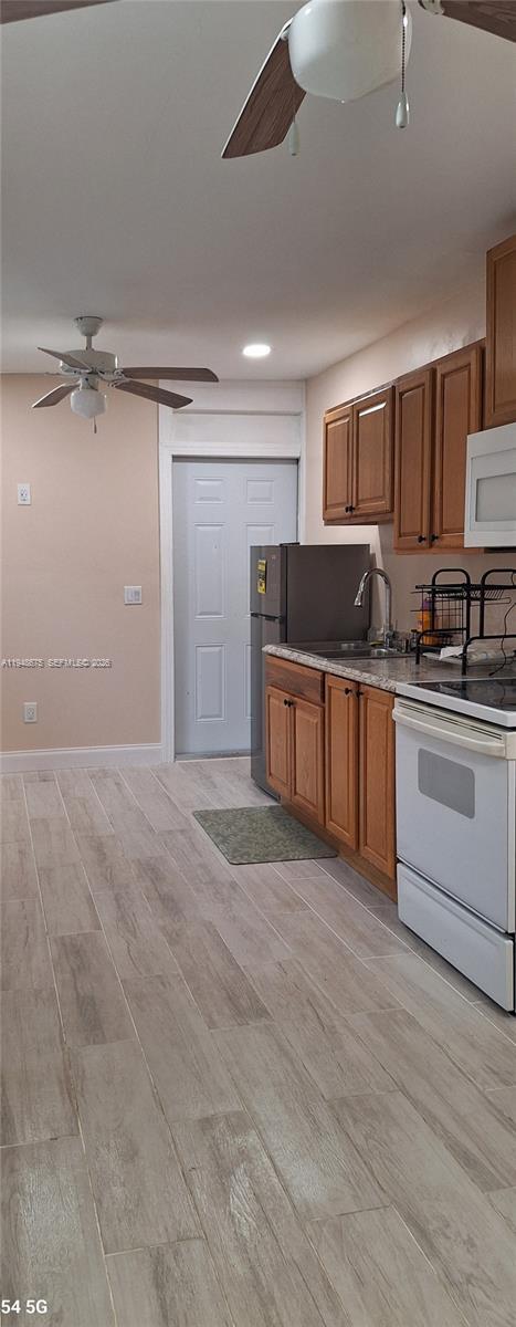 Foto del edificio - 4199 NW 52nd Ave