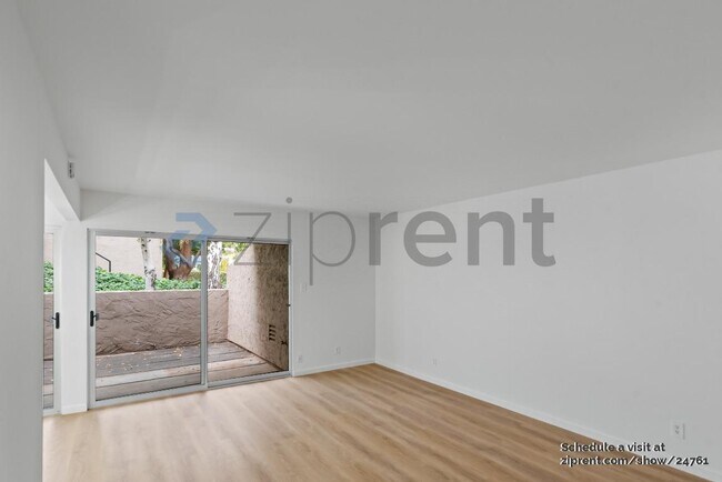 Foto del edificio - 675 Sharon Park Dr