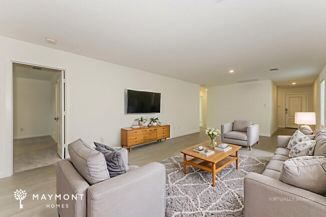 Building Photo - 941 Birkdale Dr