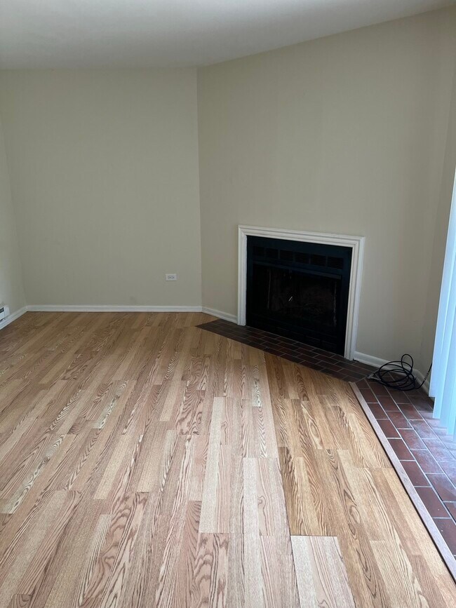 Building Photo - 509 Spruce Dr