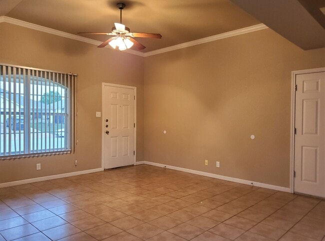 Building Photo - 1306 Powder River