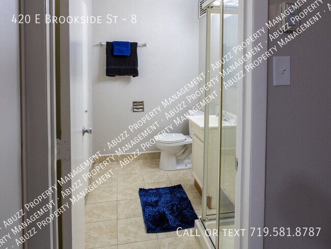 Foto del edificio - 420 E Brookside
