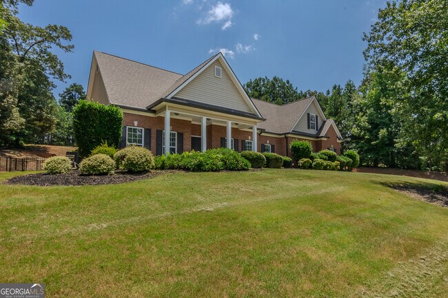 Building Photo - 120 Rosebay Ln
