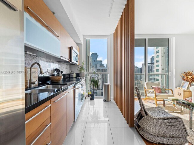 Foto del edificio - 244 Biscayne Blvd