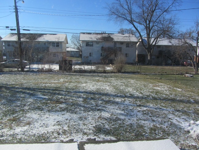 Building Photo - 1226 Mt Vernon Dr