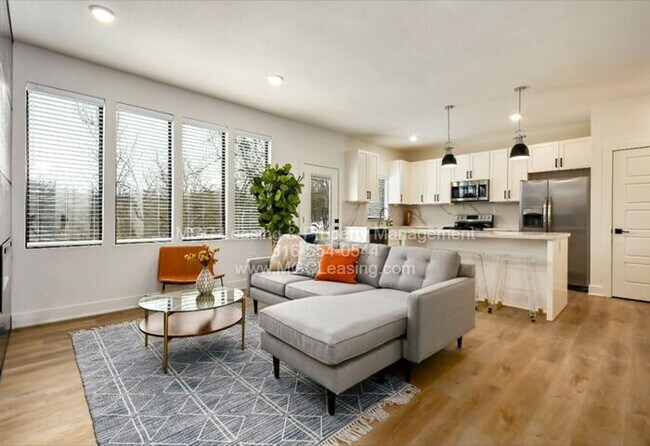 Building Photo - Elevate Everyday Living at Ayden Place Tow...