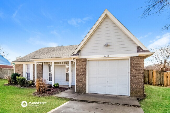 Building Photo - 3435 Bayberry Dr