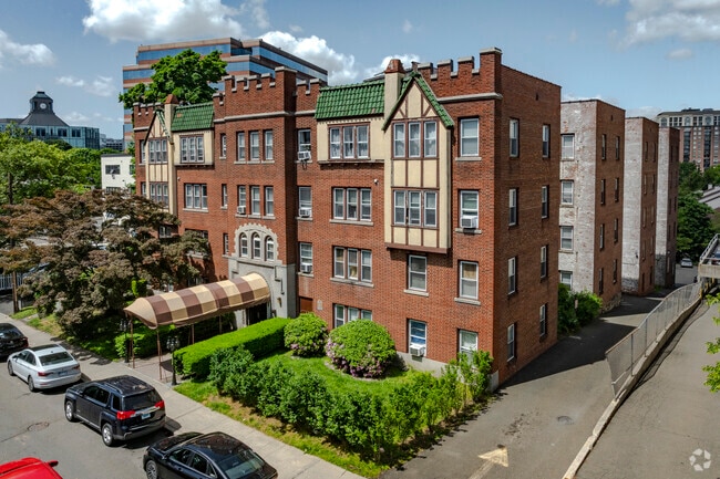 Glenbrook Road Condominiums