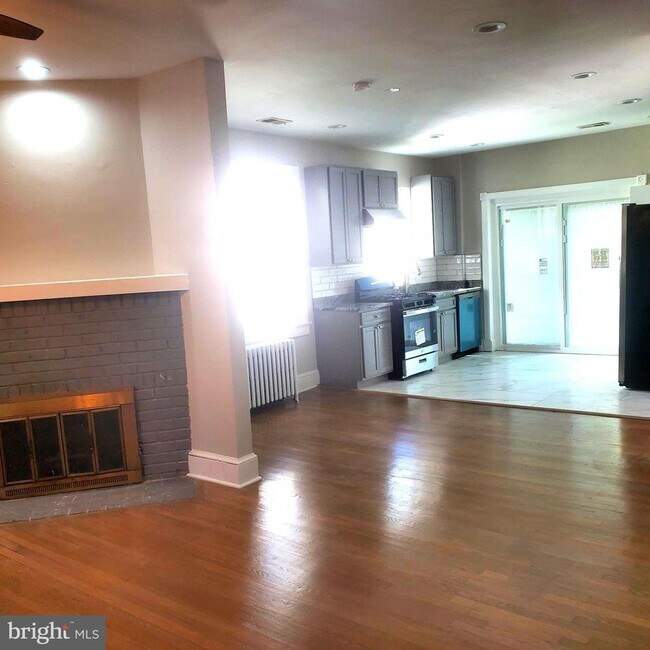 Foto del edificio - 1517 Beaver Heights Ln