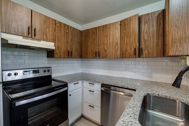 Foto del edificio - 2845 Dayton Blvd