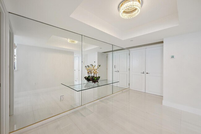 Foto del edificio - 5070 N Ocean Dr