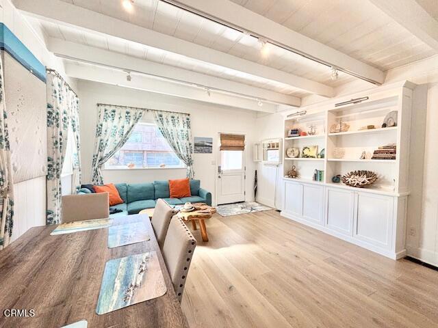 Building Photo - 3628 Ocean Dr