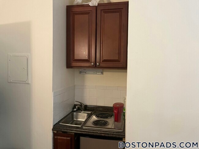 Building Photo - 49 S Huntington Ave