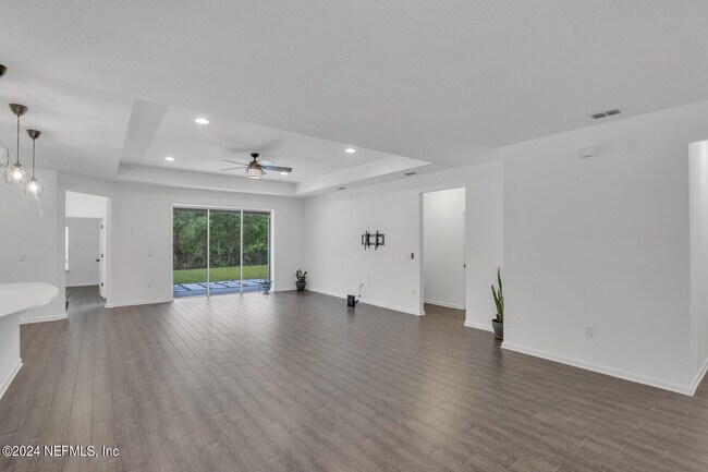 Foto del edificio - 13445 Cedar Hammock Wy