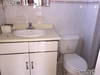Foto del edificio - 34-20 70th St
