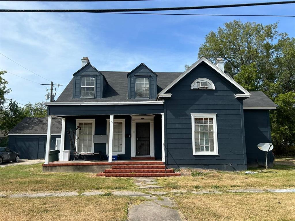 1142 Lyle St Unit 4, Beaumont, TX 77701 Room for Rent in Beaumont, TX