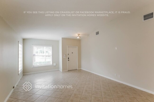 Building Photo - 5103 NW 121st Dr