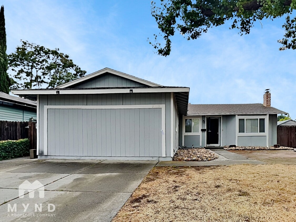 Primary Photo - 2113 Merritt Pl