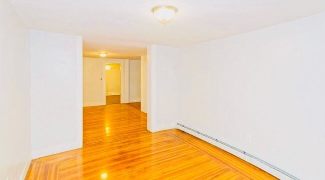 Building Photo - 807 3rd Ave