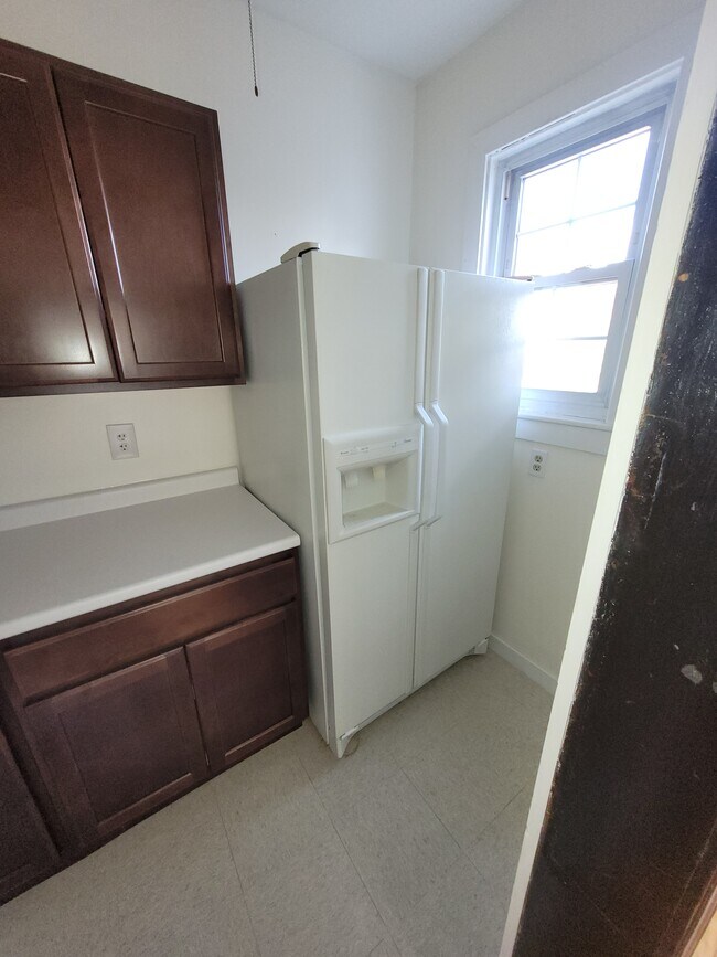 Building Photo - 47 Heywood St