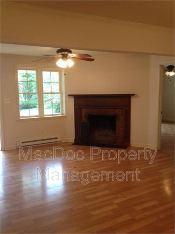 Building Photo - 16253 Monrovia Rd