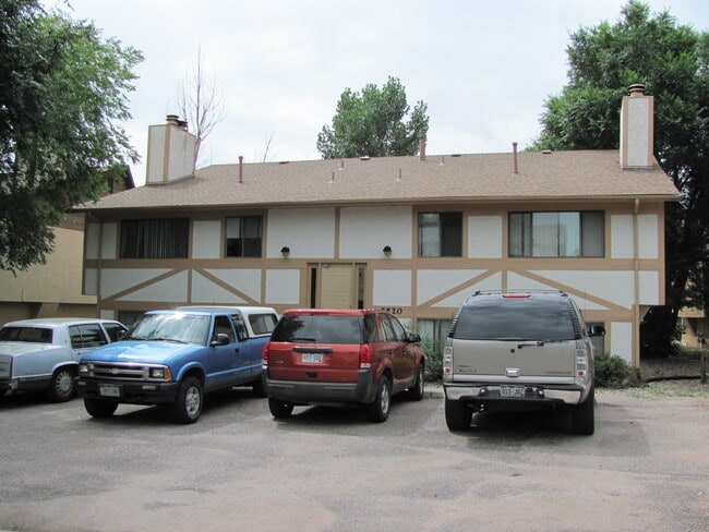 Forplex recently painted - 5520 Bowden Loop