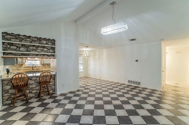 Foto del edificio - 8408 Crystal Ln