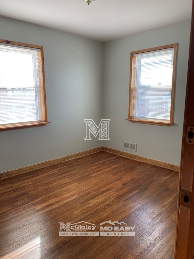 Building Photo - 7242 Gough St