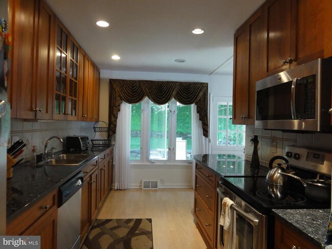 Foto del edificio - 609 Manayunk Rd