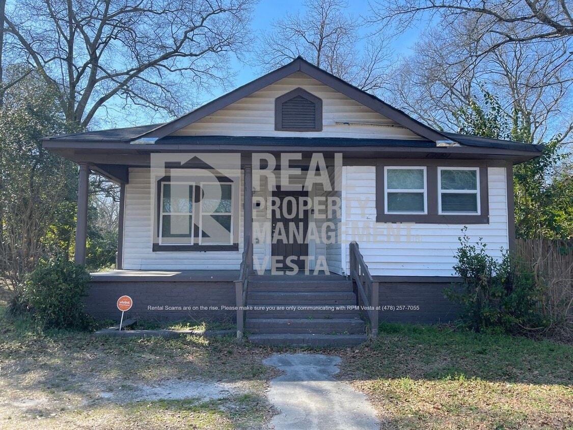 Primary Photo - Charming Home on East Side of Macon