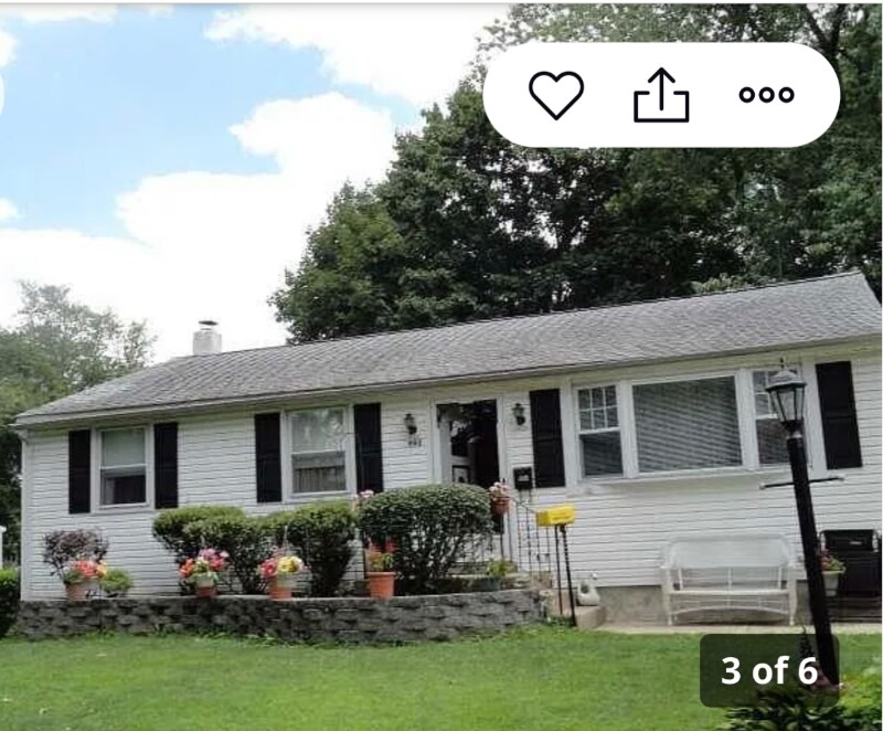 Foto principal - 993 Baxter Ave