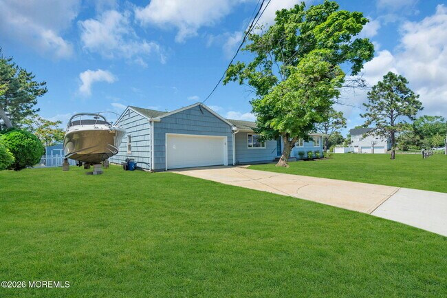 Building Photo - 10 Harbour Way