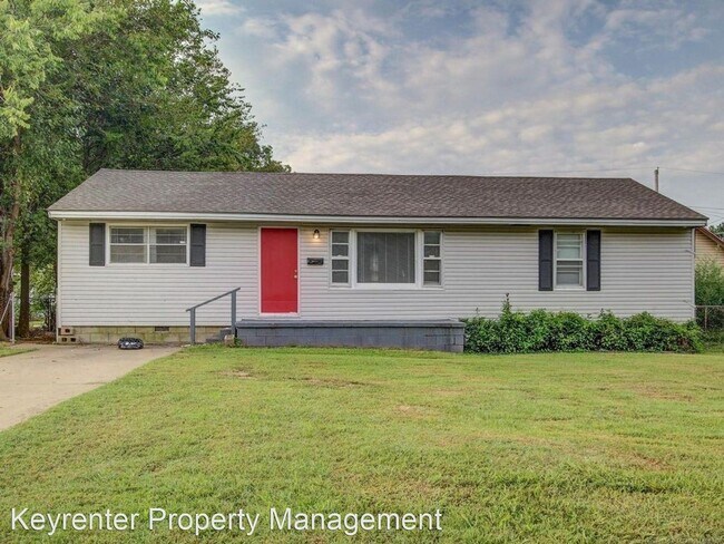 Foto del edificio - 3 br, 1 bath House - 2536 W Easton St N