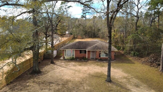 Foto del edificio - 14790 Cypress Dr