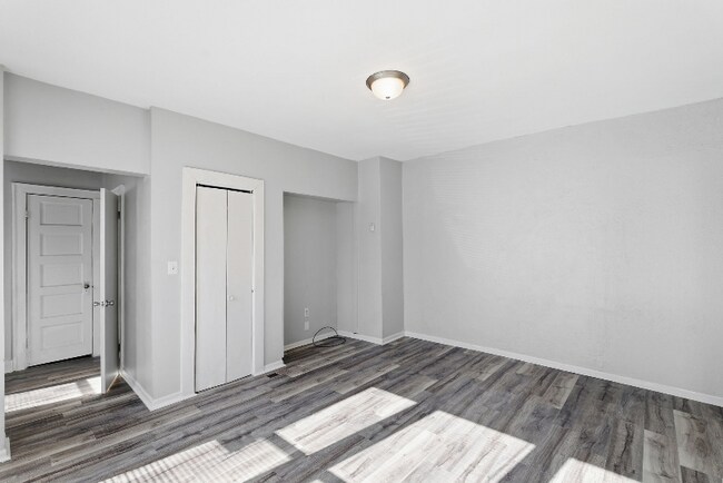 Foto del edificio - 851 S Millwood Ave