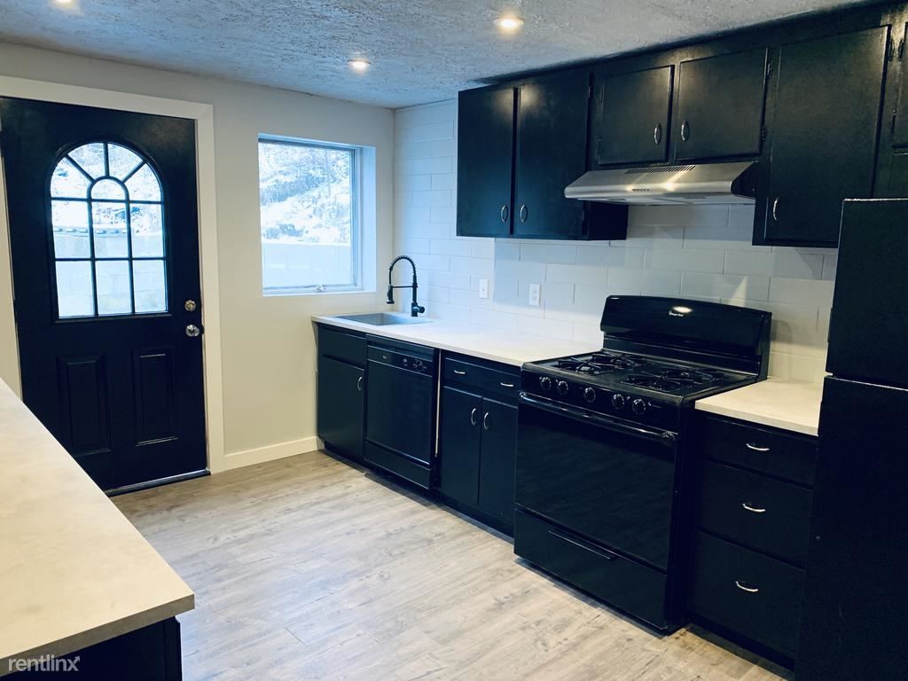 Primary Photo - 3 br, 2 bath House - 837 Coast Ave