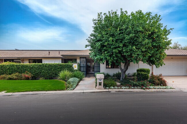 Building Photo - 3 Cornell Dr