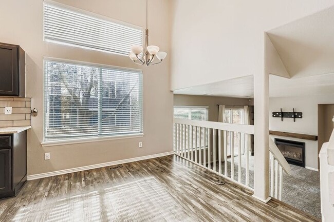 Building Photo - 1395 S Akron Way