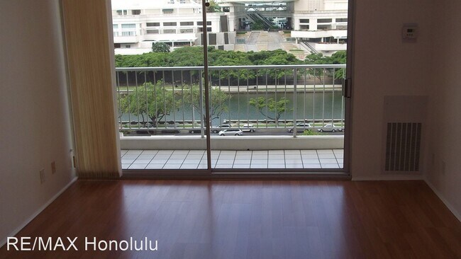 Foto del edificio - 1 br, 1 bath House - 400 Hobron Ln #908