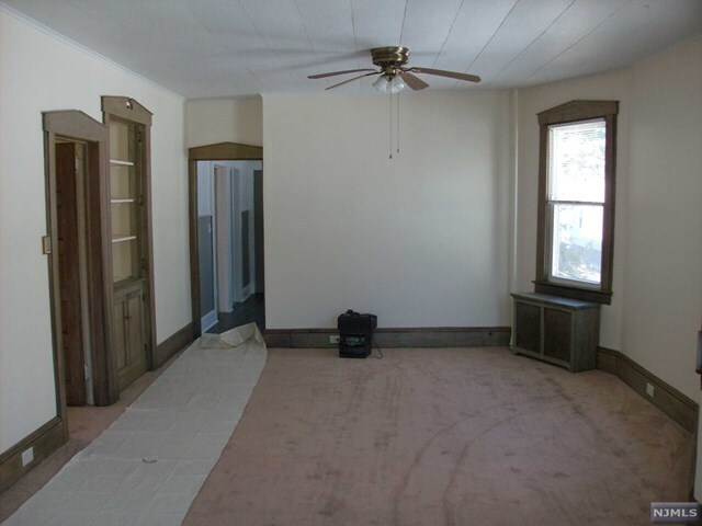 Foto del edificio - 18 E 2nd St