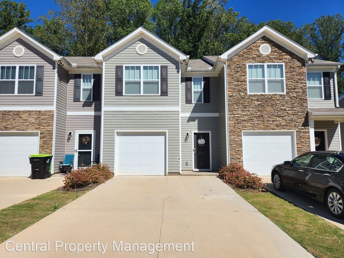3 br, 2.5 bath House 1533 Katherine Ct House Rental in Spartanburg