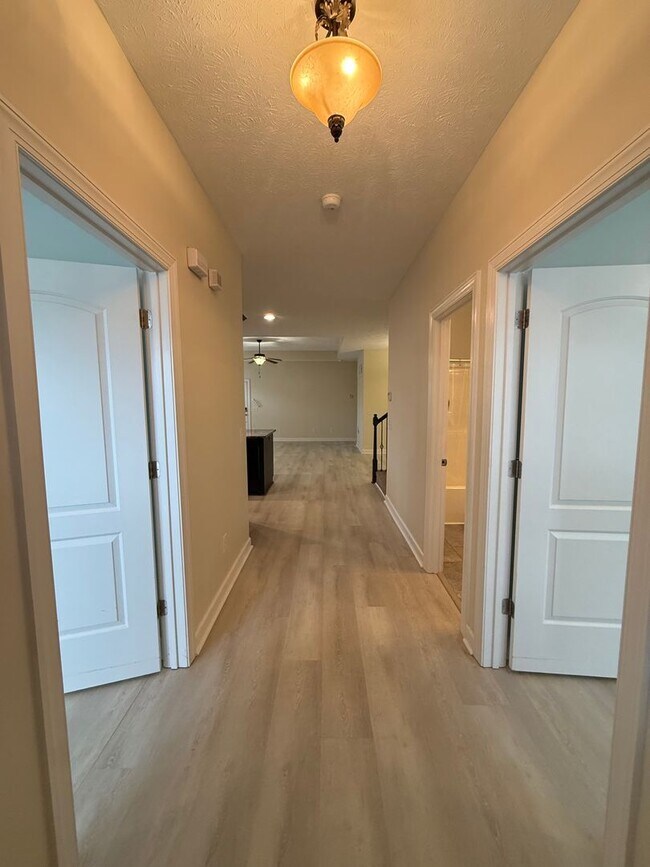 Foto del edificio - MOVE IN SPECIAL: 1/2 OFF FIRST FULL MONTHS RENT WITH A 12 MONTH LEASE!! 3BR/3BA in Prime Gallatin...