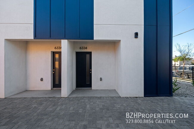 Foto del edificio - Brand-New Contemporary Living in Prime Nor...