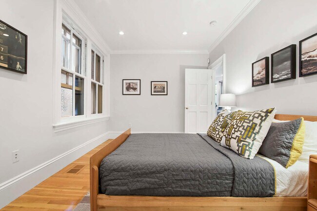 Building Photo - 115 Commonwealth Ave