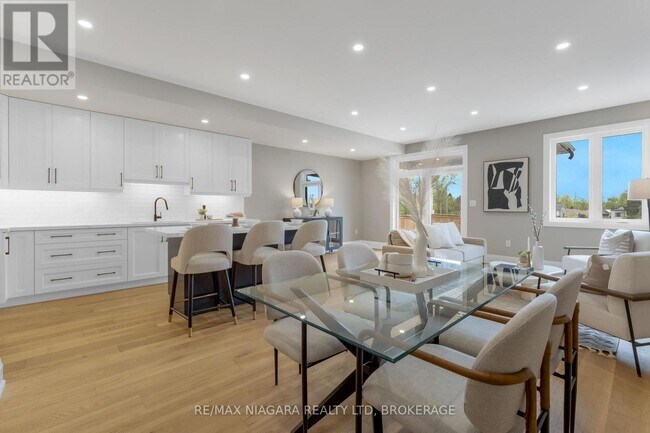 Photo du bâtiment - 6224 Curlin Cres