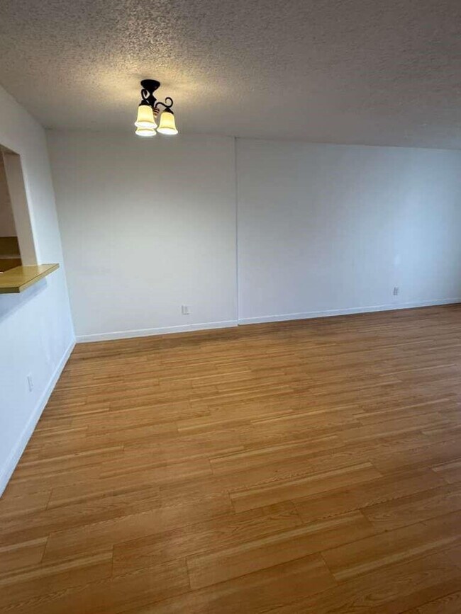 Building Photo - 408 NW 68th Ave