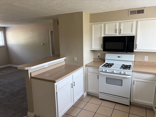 Foto del edificio - 4806 Northcrest Dr