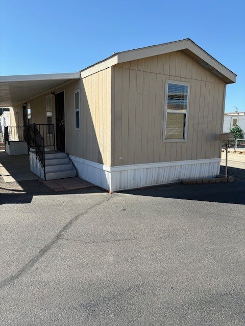 Primary Photo - 12374 Mapleview St